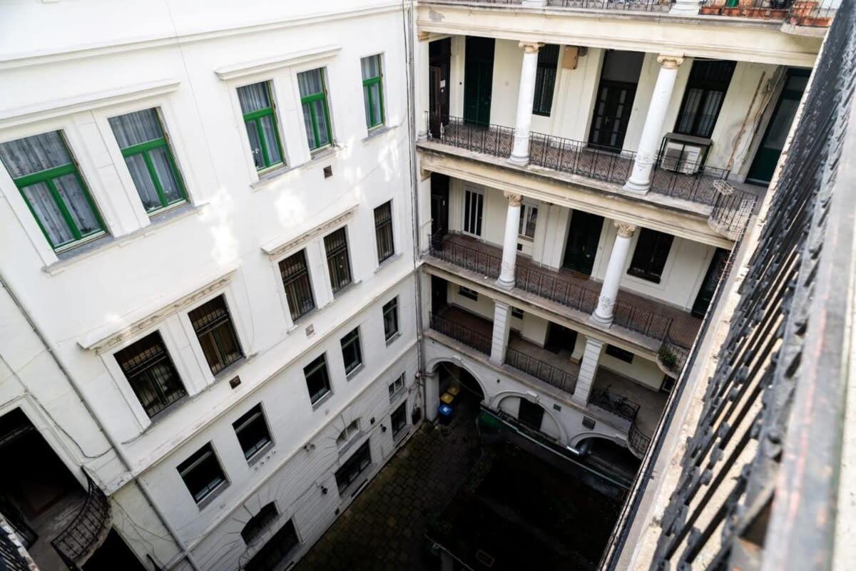 Large Apartment At Perfect Central Location Βουδαπέστη Εξωτερικό φωτογραφία